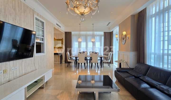 For Rent 2 Bedroom Unit High Floor at Senopati Suites
