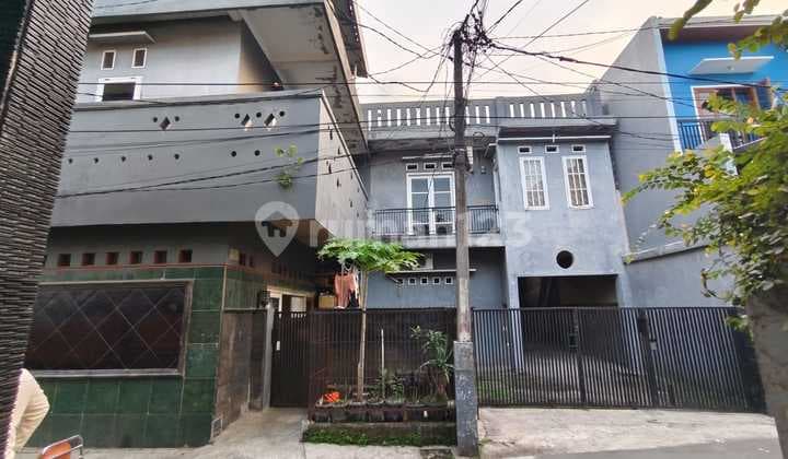 Boarding House with Hook 11 Rooms for Sale in Rawalumbu Bekasi | 3 Floors SHM (Freehold Title) Price 1.8M Negotiable