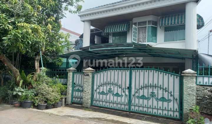 Dijual cepat rumah 2 lantai + nyaman di Villa Bintaro Indah