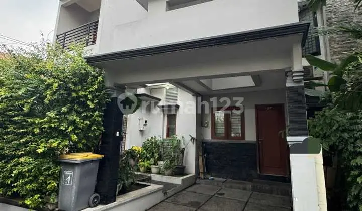 Rumah 2 Lantai Dijual di Gardu Asri Balekambang Kramat Jati Jakarta Timur LT 132 LB 200 SHM Harga 3,5M Nego