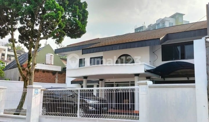 Rumah siap huni di prime area Setiabudi Bandung ( BU )