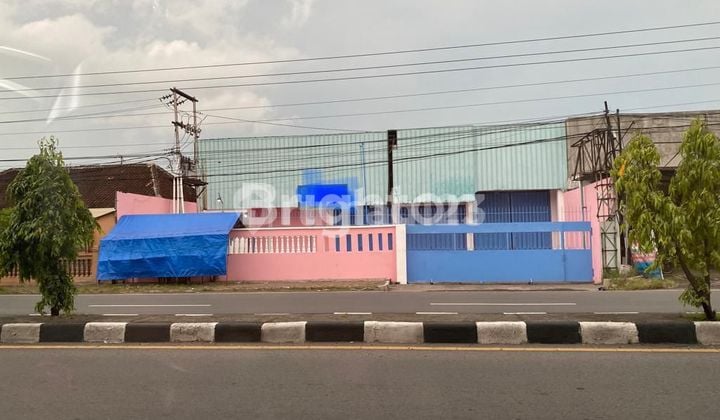 GUDANG,TOKO DAN KANTOR DI JALAN UTAMA KARTASURA SOLO