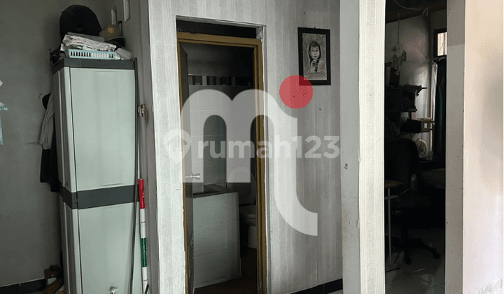 Disewakan Rumah Semi Furnished di Perumahan Jatisari Permai