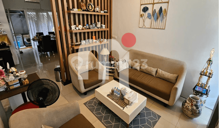 Disewakan Rumah Full Furnished 2 Lantai di Ngesrep