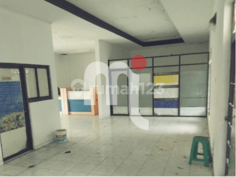 Dijual Rumah Semi Kantor di Banyumanik