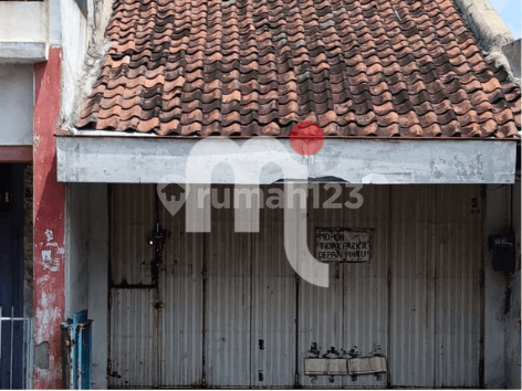 Disewakan Ruko Strategis 1 Lantai di Semarang Tengah Disewakan Ruko Strategis 1 Lantai di Semarang Tengah