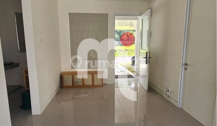 Disewakan Rumah Semi Furnished di Victoria Highland