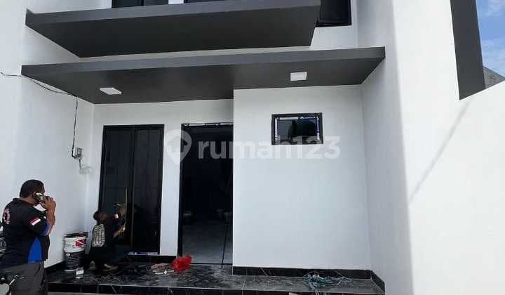 Dijual Rumah Hook di Taman Surya 9x15, Jakarta Barat