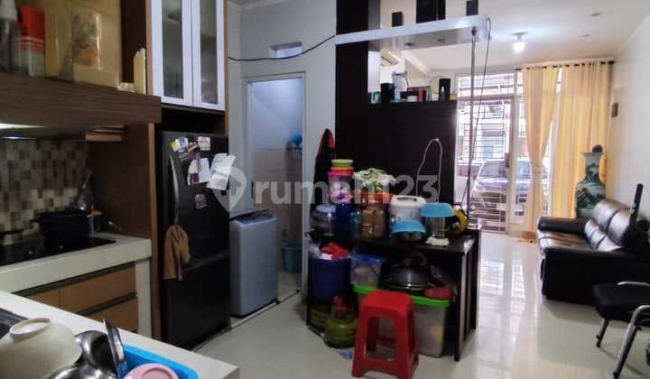 Rumah Minimalist 2Lantai.ijual Cepatdalam Cluster di Mutiara Taman Palem