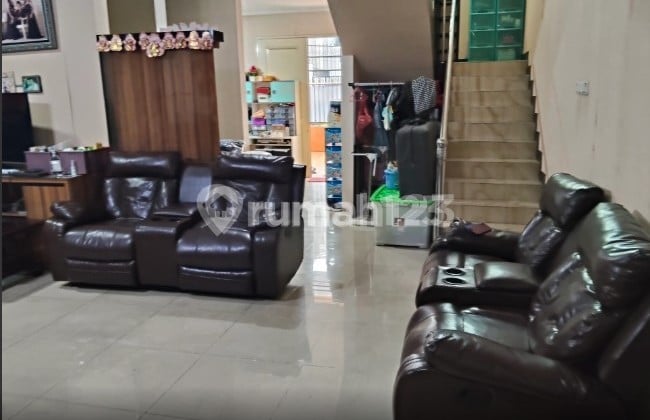 Disewakan Rumah Furnished di Daan Mogot Baru, Bu