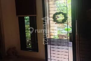 Dijual 2 Rumah Gandeng di Taman. bisa Beli Keseluruhan. bisa Beli 1 Rumah Saja Rumah SHM Bagus di Penggilingan Buaran
