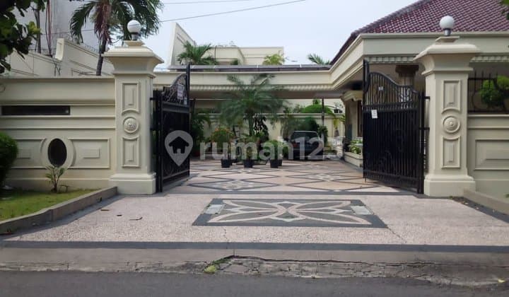 Dijual Rumah Mewah di Jemur Andayani Surabaya