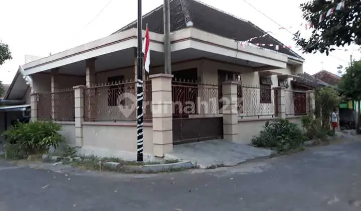 For Sale House Dr Sutomo Jember