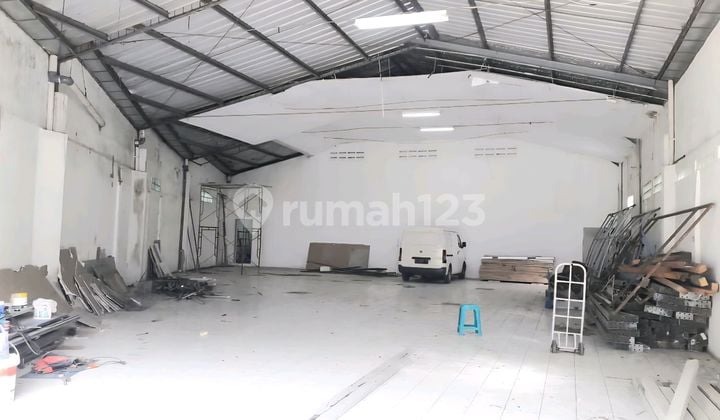 Gudang 1.132 M2 Dekat Tol Buah Batu Bandung