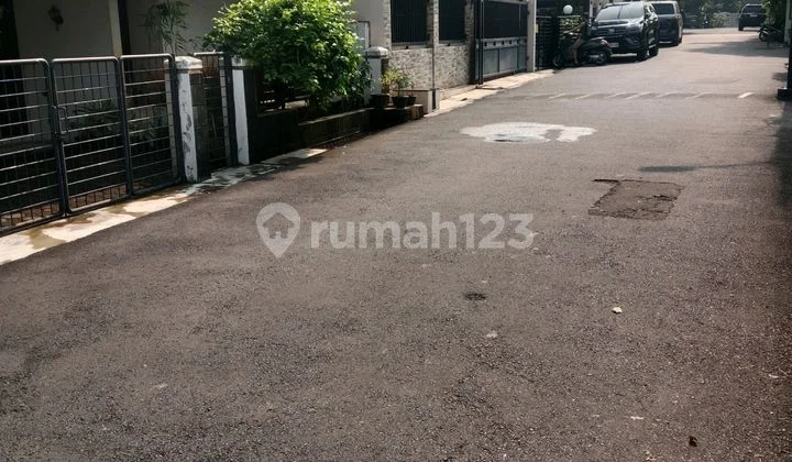 Disewakan Rumah Minimalis 2 Lantai Di Tebet Timur, Jalan Lebar