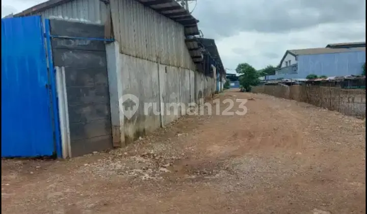 Dijual Gudang Selembaran Akses 40 Feet dan Strategis