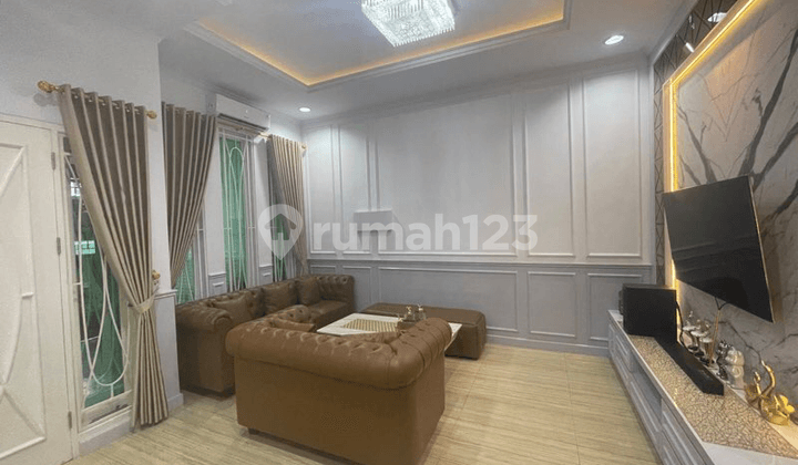 Rumah 3.5 Lantai Di Jelambar Kavling Polri Bagus Shm 5.7x20