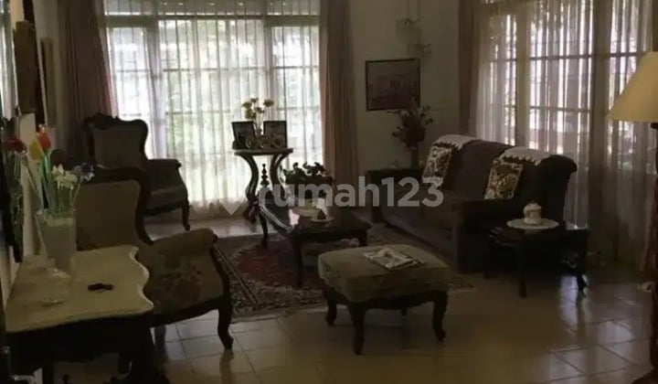 Rumah Luas Komplek elite Di Bukit Dago Bandung