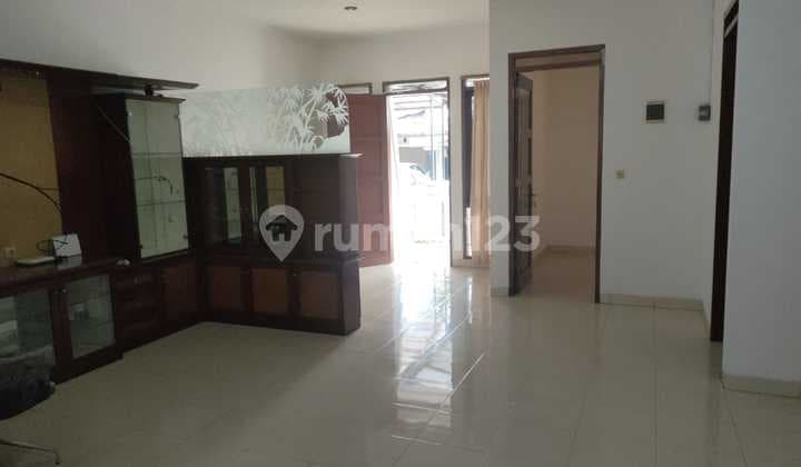 Ready-to-Occupy Rental House in Singgasana Pradana, Bandung