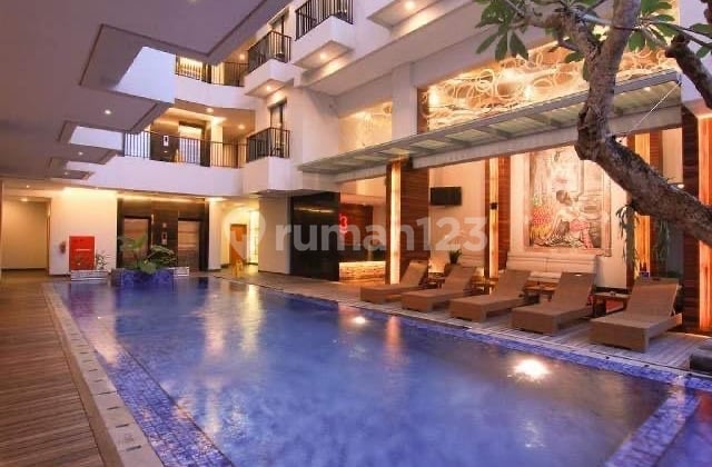 Hotel boutique 5 lantai lokasi dekat Pantai di Seminyak, Bali