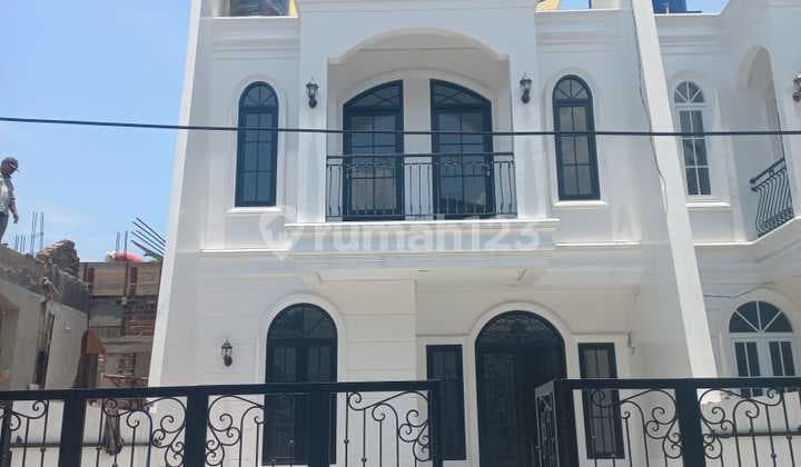 rumah sangat baru modern minimalis rooftop di BKR, Bandung