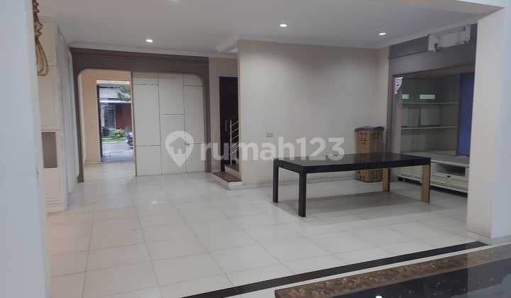 Rumah Kontrakan view danau Kota Baru Parahyangan Tatar Larangtapa
