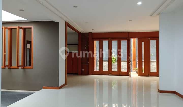 Rumah Minimalis Setrasari Lokasi Strategis Lingkungan Aman Nyaman