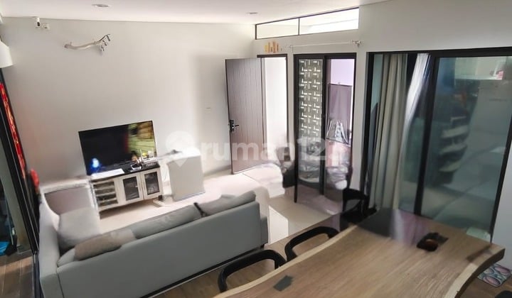 Rumah Strategis Lingkungan Nyaman Type Freya Summarecon Bandung