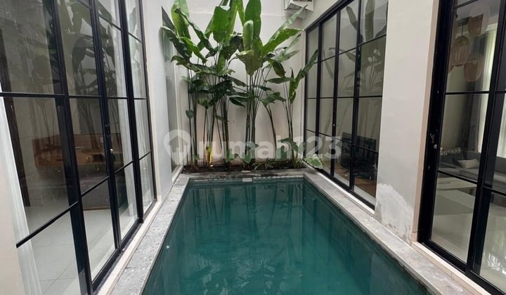 Villa Canggu in the Elite Kayu Tulang Batu Bolong Canggu Complex