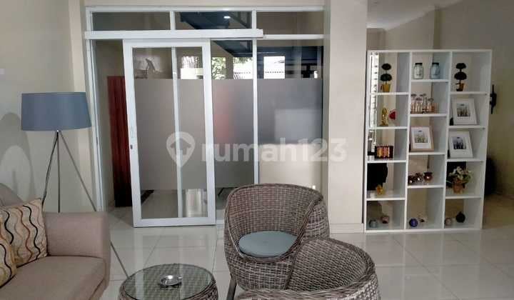 Rumah Mainroad Cocok Untuk Usaha Cafe Klinik Kantor di Sayap BKR