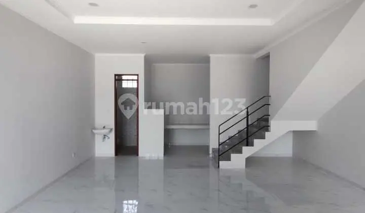 Rumah terbaru minimalis di Cluster Baru Batununggal Indah Bandung