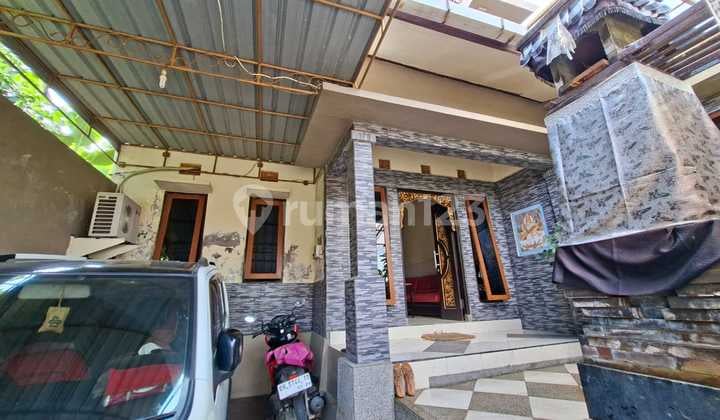 Rumah Dibawah 1 M 2 Lantai Area Gianyar Hadap Timur