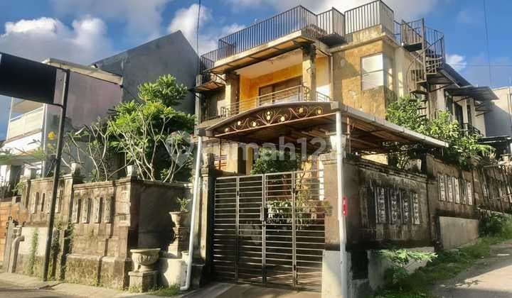 Rumah 2 Lantai Hadap Barat Ubung Kaja