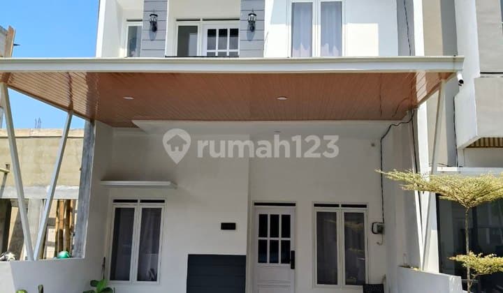 Kesempatan Emas! Rumah 2 Lantai Harga Bersahabat
