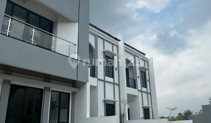 Dijual Rumah 2 Lantai di Cemoro Kandang - Lokasi Strategis Kota Malang