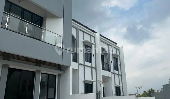 Dijual Rumah 2 Lantai di Cemoro Kandang - Lokasi Strategis Kota Malang
