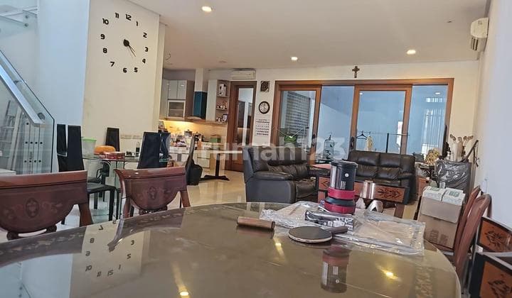 Strategic Location - Ready-to-Occupy House - Cideng - Central Jakarta