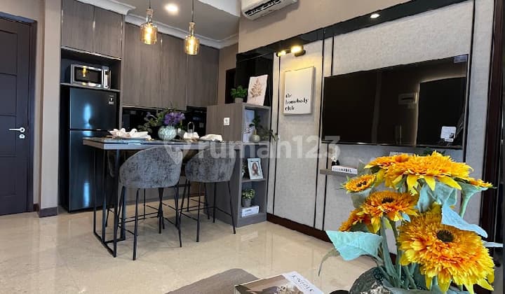 Luxury 2BR Furnished Apartment in Central Jakarta