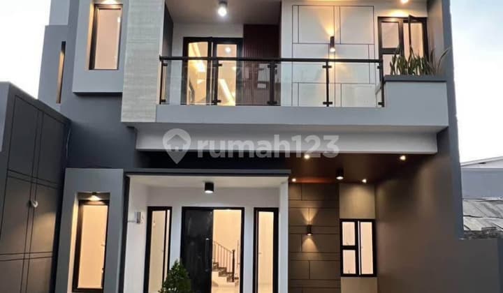 Rumah Dalam Cluster 2 Km ke Tol di Pasar Minggu Jakarta Selatan