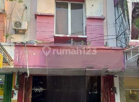 Ruko Pinggir Jalan Raya Potensi Usaha Tinggi di Boulevard Hijau (73448 ER/DK/RN) Ruko Pinggir Jalan Raya Potensi Usaha Tinggi di Boulevard Hijau (73448 ER/DK/RN)