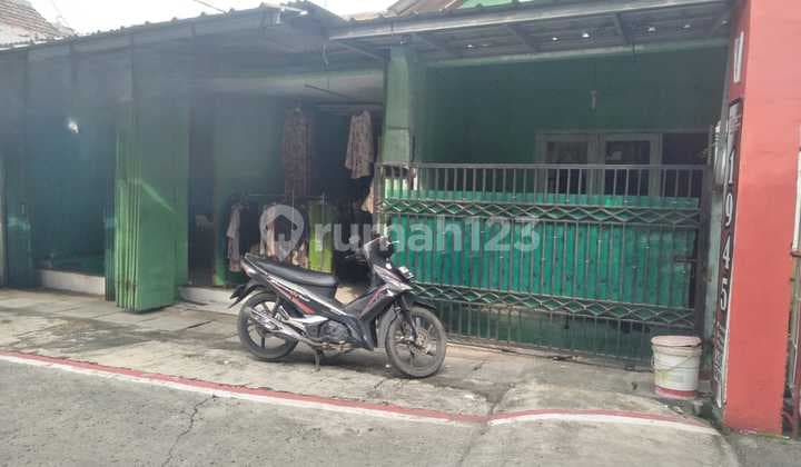Rumah Ada Kios Usaha Letak Hook di Pondok Ungu Permai 31543 Li