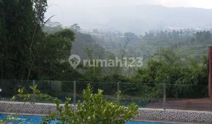 For Sale Villa House in Lembang 3kt 3br Swimming Pool Mountain View Near Alun2 Recreation Strategic Ready to Live Well-Maintained