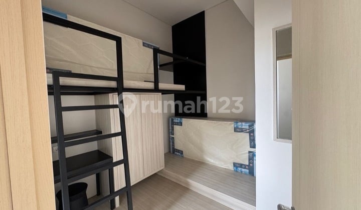 Rumah 2 Lantai di Tabebuya Bsd Cluster Impresahaus Strategis