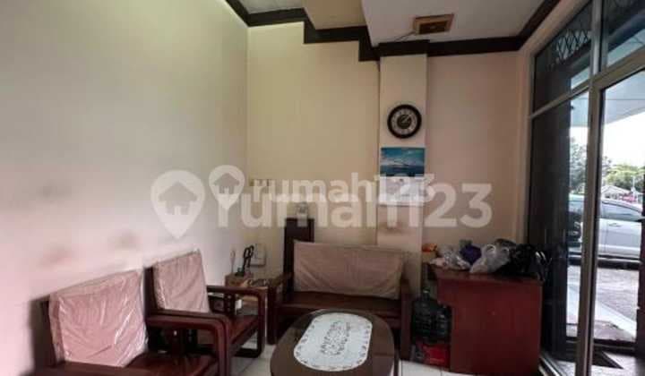 Ruko Strategis Siap Huni di Menteng Dalam, Jakarta Selatan - Lingkungan Tenang