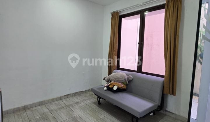 Rumah 2 Lantai Serenade Lake Gading Serpong - Semi Furnish, Lingkungan Premium!