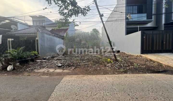 Tanah Hadap Selatan di Kav DKI Meruya Selatan