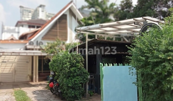 Cari Rumah di Jakpus? SHM, Carport 2 Mobil, Lokasi Tubun Raya, Bisa Nego Harga!