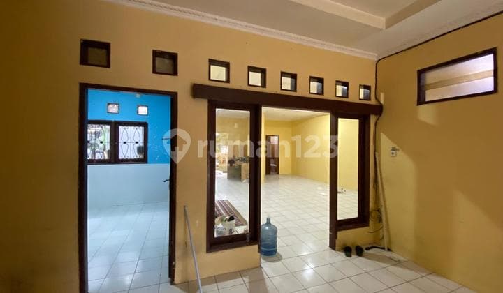 Rumah 2 Lantai Griya Kencana, LT 194M², 3+1 KT, SHM - Luas & Nego