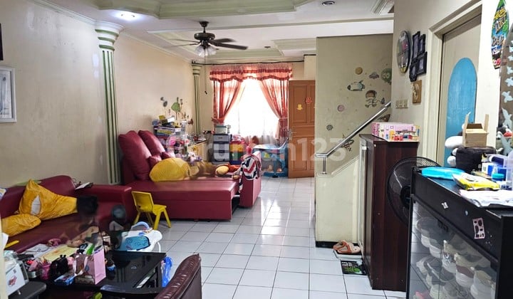 Cek Rumah satu ini Bisa Nego! Bagus 3 Kamar Tidur di Taman Palem Lestari Cengkareng