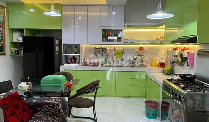 Baru Lihat Langsung Jatuh Cinta! Bisa Nego Rumah Idaman Full Furnished & Siap Huni di Cluster Denza Citra Garden Puri